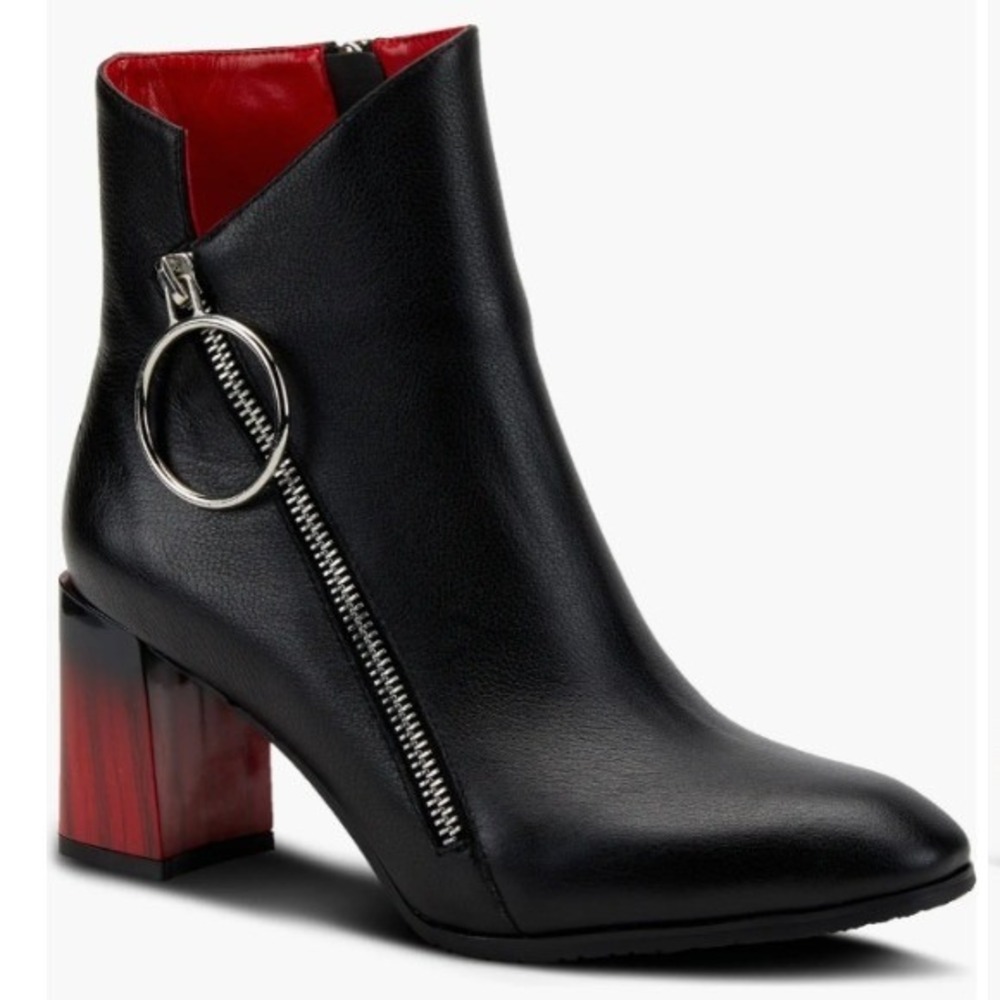 AZURA By Spring Step Women's Black Leather Fabulosa Bootie NWOB - 42 EUR 10.5/11